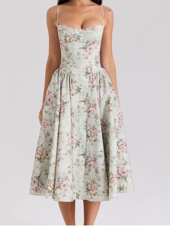 House of CB Dresses & Skirts - House of CB Samaria Mint Floral Midi Dress with Pink Blooms Size Small